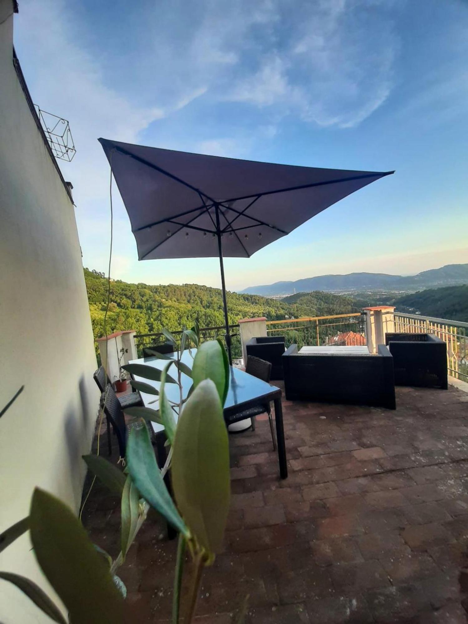 Comfortable Apartment With Sea View In Falcinello Exteriör bild