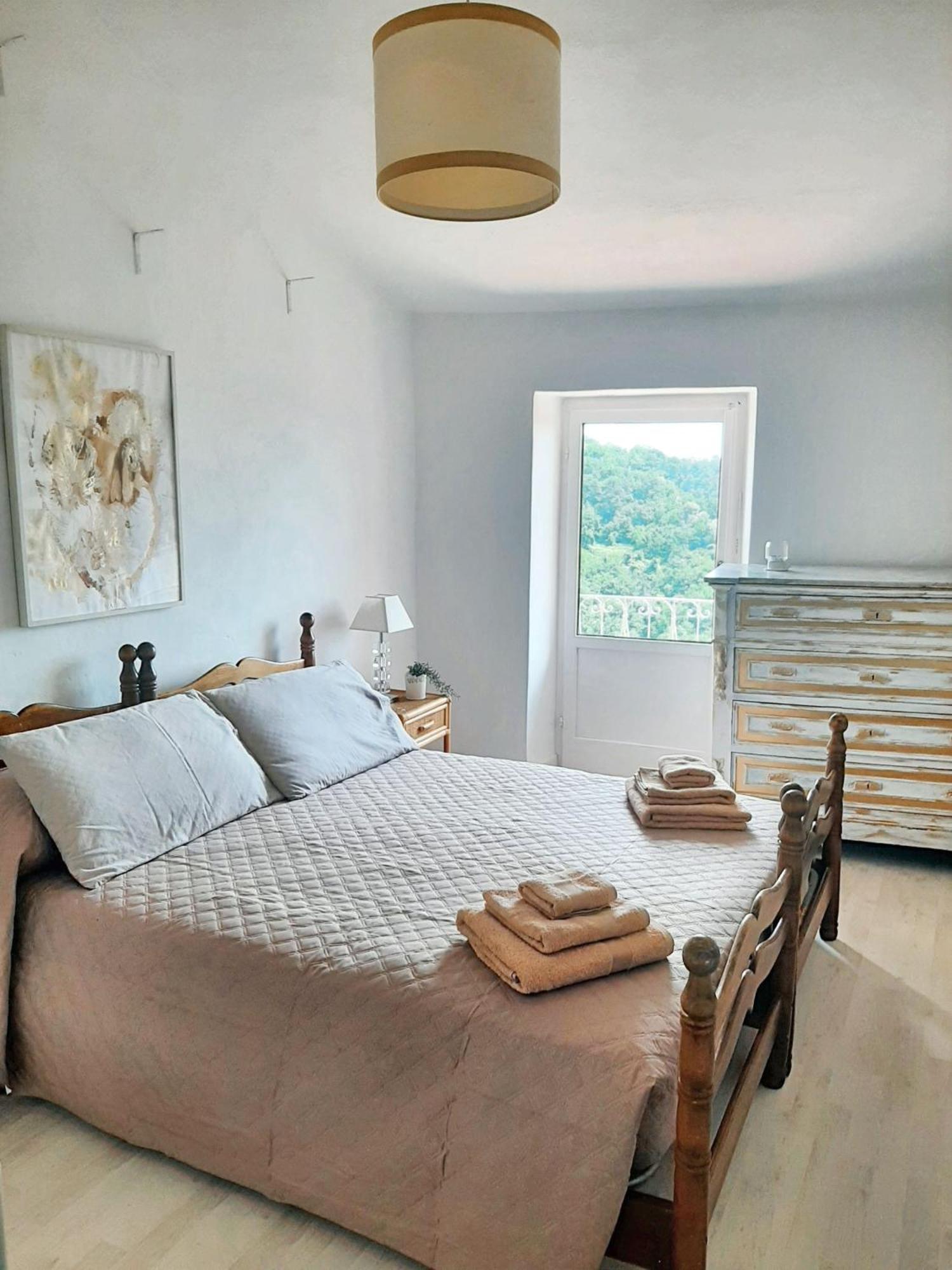 Comfortable Apartment With Sea View In Falcinello Exteriör bild